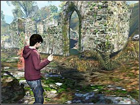 ŻONGLER #1: do zgarnięcia podczas etapu Ruiny, na arenie głównego starcia, w częściowo zniszczonym, kamiennym budynku (musisz wejść do jego wnętrza) - Konfrontacja (6)- Ruiny | Opis przejścia Harry Potter i Insygnia Śmierci - Harry Potter i Insygnia Śmierci - część 1 - poradnik do gry