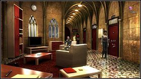 Przechodząc korytarzem pierwszego piętra, zgarnij trochę różowego papieru toaletowego ze stolika po lewej - będzie zaraz potrzebny (2 pkt - Rozdział czwarty (3) | Opis przejścia Gray Matter - Gray Matter - poradnik do gry