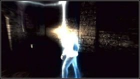 Żeby znaleźć kolejną skrzynkę, skręć w prawo od wejścia, a następnie w lewo - Sekwencja 2 - A Wilderness of Tiger (2) | Opis przejścia AC Brotherhood - Assassins Creed: Brotherhood - poradnik do gry