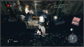 Wejdź teraz do jedynego dostępnego korytarza [1], który zaprowadzi cię do komnaty ze skarbami [2] - Legowiska Romulusa (3) | Zadania poboczne | Assassins Creed Brotherhood - Assassins Creed: Brotherhood - poradnik do gry