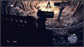 Cały czas trzymając się blisko ściany i skacząc po drążkach [1], dojdziesz do kolejnego zerwanego balkonu - Legowiska Romulusa (8) | Zadania poboczne | Assassins Creed Brotherhood - Assassins Creed: Brotherhood - poradnik do gry