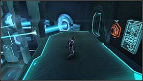 Przechodzimy na lewą stronę komnaty - Rozdział 2 - Odłączenie | Opis przejścia Tron Evolution - Tron Evolution - poradnik do gry