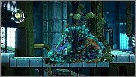 Przeskakujemy nad naelektryzowaną powierzchnią łapiąc się gąbki na linie - Jagodowe pole | Laboratorium Wiktorii | LittleBigPlanet 2 - LittleBigPlanet 2 - poradnik do gry