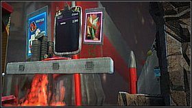 Ostatnie dwa przedmioty są w kolejnej matrycy czerwonych platform - dwunasty (prawa kolumna, górny rząd) i trzynasty (prawa kolumna, środkowy rząd) - Gdakanie zasad | Fabryka lepszego jutra | LittleBigPlanet 2 - LittleBigPlanet 2 - poradnik do gry