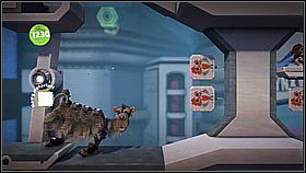 Przedmiotów będzie sporo - staramy się ustrzelić jak najwięcej z nich (są nie tylko w stosach pudeł, ale np - Masz garba | Avalonia | LittleBigPlanet 2 - LittleBigPlanet 2 - poradnik do gry