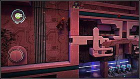 Puszczamy się po drugiej stronie koła - w stronę dwóch przedmiotów nad nami - Ustawić kurs na serce Negativitrona (2) | Kosmos | LittleBigPlanet 2 - LittleBigPlanet 2 - poradnik do gry