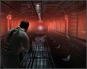 Wykorzystaj lewe lub prawe przejście do dotarcia do drugiej części pokoju obserwacyjnego #1 - Rozdział 1 (1) | Opis przejścia gry Dead Space 2 - Dead Space 2 - poradnik do gry