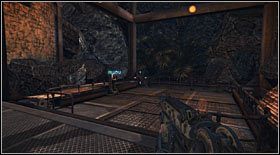 Po zejściu na dół idź przed siebie w kierunku zamkniętej furtki - Akt I - Rozdział 1 | Opis przejścia Bulletstorm - Bulletstorm - poradnik do gry