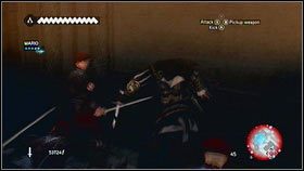 Gdy Mario otworzy drzwi prowadzące na ulicę, zostaniecie zaatakowani przez oddział straży [1] - Sekwencja 1 - Pokój (1) | Opis przejścia Assassins Creed Brotherhood - Assassins Creed: Brotherhood - poradnik do gry