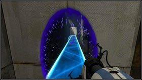 Drugi robot musi udać się na koniec powstałej ścieżki i umieścić pomarańczową dziurę na panelu z lewej [1] - Rozdział 3 - Świetlna bariera (1) | Tryb współpracy Portal 2 - Portal 2 - poradnik do gry