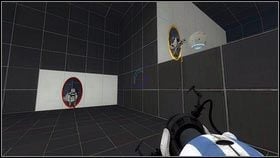 Musisz przekazać go pomarańczowemu kompanowi [1], który powinien wejść po schodach za barierę i obejść ścianę z prawej - Rozdział 2 - Masa i prędkość (1) | Tryb współpracy Portal 2 - Portal 2 - poradnik do gry