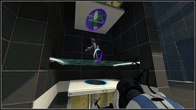 Po wejściu do pomieszczenia, niech niebieski robot stworzy dwa portale na ustawionych poziomo białych płaszczyznach [1], a pomarańczowy wskoczy do środka [2] - Rozdział 2 - Masa i prędkość (1) | Tryb współpracy Portal 2 - Portal 2 - poradnik do gry