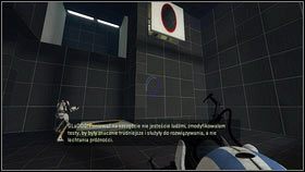 Po wejściu do pomieszczenia niech gruby robot postawi błękitny portal na posadzce, a granatowy u góry po lewej [1] - Rozdział 2 - Masa i prędkość (1) | Tryb współpracy Portal 2 - Portal 2 - poradnik do gry