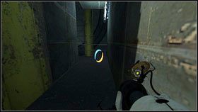 Gdy zobaczysz panel z kolcami, wystrzel pomarańczową dziurę na białą powierzchnię poniżej [1] - Rozdział 9 - Teraz musi Cię zabić (1) | Opis przejścia Portal 2 - Portal 2 - poradnik do gry