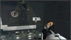 Wciśnij go, a następnie szybko ustaw błękitną dziurę na końcu promienia, a pomarańczową na platformie po środku [1] - Rozdział 8 - Swędzenie (3) | Opis przejścia Portal 2 - Portal 2 - poradnik do gry