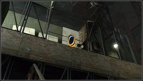 Opuść przedmiot na czerwony podest, to otworzą się pobliskie drzwi [1] - Rozdział 6 - Upadek (3) | Opis przejścia Portal 2 - Portal 2 - poradnik do gry