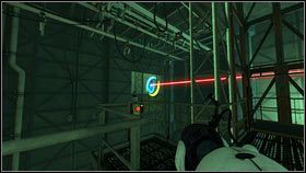 Użyj tam przycisku po prawej [1] i stwórz niebieski portal w miejscu, w które trafia laser [2] - Rozdział 5 - Ucieczka (2) | Opis przejścia Portal 2 - Portal 2 - poradnik do gry