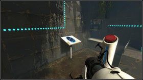 Wejdź po nich na górę i podejdź do stojących tam czerwonych przycisków [1] - Rozdział 1 - Komunikat (3) | Opis przejścia Portal 2 - Portal 2 - poradnik do gry