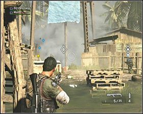 Chcąc opuścić część wioski w wodzie, natkniesz się na opór ze strony oponentów - Onslaught | Opis przejścia SOCOM Polskie Siły Specjalne - SOCOM: Polskie Siły Specjalne - poradnik do gry