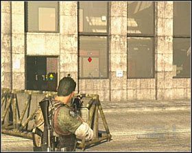 Wrogowie otworzą ogień dopiero z wnętrza pomieszczenia, do którego musisz się udać [Intel #3] - Fluid Dynamics | Opis przejścia SOCOM Polskie Siły Specjalne - SOCOM: Polskie Siły Specjalne - poradnik do gry