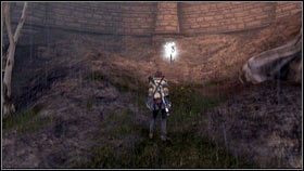 Na końcu ścieżki [1], obok dużej drzewa znajdziemy srebrny klucz [2] - Stare Bowerstone; Mourningwood | Srebrne Klucze Fable 3 - Fable III - poradnik do gry