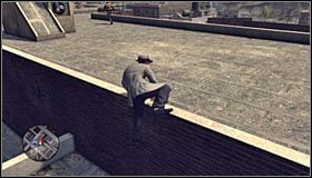 Ponownie skręć w prawo i skieruj się prosto, wspinając się po chwili na wyższą partię dachu #1 - Case 8 - The Red Lipstick Murder (3) | Główne śledztwa w LA Noire - L.A. Noire - poradnik do gry