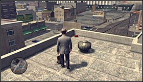 Idź teraz prosto, wspinając się na wyższą partię dachu w miejscu, w którym widoczne są kolejne ślady krwi #1 - Case 10 - The Silk Stocking Murder (1) | Główne śledztwa w LA Noire - L.A. Noire - poradnik do gry