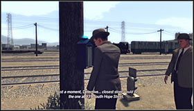 Odejdź od miejsca zbrodni, kierując się w stronę zaparkowanych w okolicy radiowozów - Case 12 - The Studio Secretary Murder (1) | Główne śledztwa w LA Noire - L.A. Noire - poradnik do gry