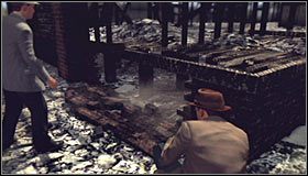 Dokładniejsza inspekcja doprowadzi do wyciągnięcia z fundamentów poluzowanej cegły #1 - Case 18 - A Walk in Elysian Fields (2) | Główne śledztwa w LA Noire - L.A. Noire - poradnik do gry