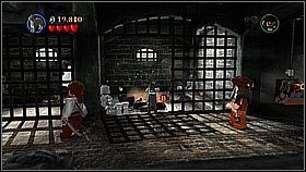 Kładziemy obiekt na zielonym polu przed celą Jacka i uwalniamy go - Port Royale - opis przejścia | Klątwa Czarnej Perły | LEGO Piraci z Karaibów - LEGO Piraci z Karaibów - poradnik do gry