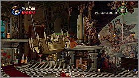 Dostajemy się na stół i przesuwamy fragment posągu w stronę huśtającego się żyrandola - Serce Londynu - opis przejścia | Na nieznanych wodach | LEGO Piraci z Karaibów - LEGO Piraci z Karaibów - poradnik do gry
