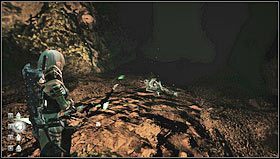 Po przejściu paru korytarzy dojdziemy do zniszczonego mostu i obłąkanego mężczyzny [1], zeskakujemy w dół gdzie znajdziemy złoto, portal serafiny, kamień zmiany bohatera oraz zwłoki [2], na których możemy użyć kamienia umarłych - Rozdział 2- Lochy Dyfed (sekcje 2.3-2.6) | Opis przejścia Hunted Kuźnia Demona - Hunted: Kuźnia Demona - poradnik do gry