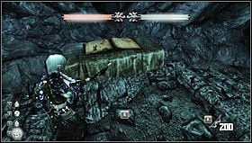 Dalszą drogę zastąpi nam kamienna głowa [1], przepuści nas dalej, jeżeli posiadamy trzy kule (niebieska, czerwona i żółtą) zebrane w kryptach trzech braci - Rozdział 6- Kala Moor | Opis przejścia Hunted Kuźnia Demona - Hunted: Kuźnia Demona - poradnik do gry