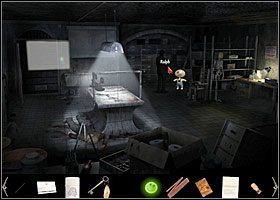 Adrian automatycznie napełni buteleczkę po solach trzeźwiących otrzymaną substancją - Oswobodzenie z chłodni | Rozdział 2 | Black Mirror III - Black Mirror III - poradnik do gry