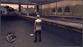 Wjedź do dużego budynku #1, wybierając środkowy tunel - Hollywoodland (taśmy 35-50) | Eksploracja | Osiągnięcia w LA Noire - L.A. Noire - poradnik do gry