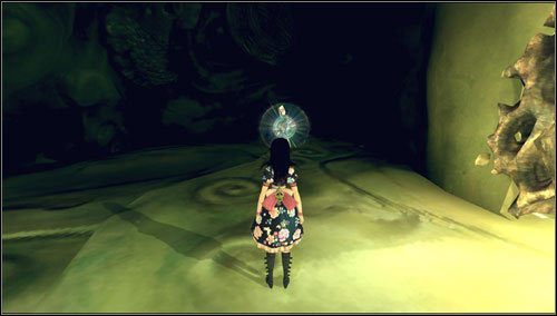 15 - Trunk - po obejściu ruchomego płomienia, w salce na górze po lewej - Rozdział 3 - Oriental Grove (10-18) | Bottles - butelki | Alice Madness Returns - Alice: Madness Returns - poradnik do gry