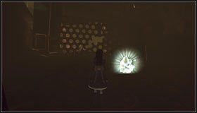Schodzimy w dół i rozbijamy skrzynki znajdujące się po lewej - Always Elevenses | Rozdział 1 - Hatters Domain | Alice Madness Returns - Alice: Madness Returns - poradnik do gry