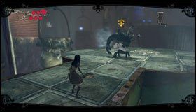 Ryjek wyrzuca kolejną butelkę do kolekcji, za co jesteśmy mu ogromnie wdzięczni - Smelling & Regurgitating (1) | Rozdział 1 - Hatters Domain - Alice: Madness Returns - poradnik do gry