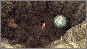 Rozbijamy zaślepką ukrywającą dziurę w podłożu i wchodzimy przez mysią dziurkę do małej komnaty - Labirynthine Revenge | Rozdział 4 - Queensland | Alice Madness Returns - Alice: Madness Returns - poradnik do gry