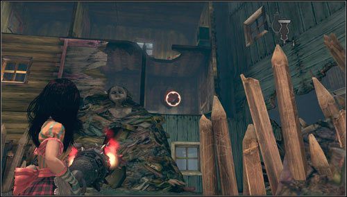 Po wejściu na główny plac spoglądamy w prawo - w domku wisi świński ryjek - Fort Resistance Delivered | Rozdział 5 - Dollhouse | Alice Madness Returns - Alice: Madness Returns - poradnik do gry