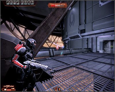 Zaczeka aż chodnik zostanie wysunięty i ruszaj prosto - (3) Dotarcie do anten (2) | Nadzorca- Talerz komunikacyjny - Mass Effect 2: Overlord - poradnik do gry