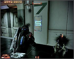 KROK 6: Wejdź w interakcję z panelem windy, tak by dotarła ona na 7 poziom - (4) Odnalezienie serwerowni | Nadzorca- Stacja Atlas | Mass Effect 2 Overlord - Mass Effect 2: Overlord - poradnik do gry