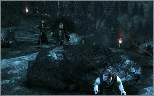 Idź dalej, a Neville popowie, że wróg atakuje od tyłu - [Robota do zrobienia] Opis przejścia | Harry Potter i Insygnia Śmierci - część 2 - Harry Potter i Insygnia Śmierci - część 2 - poradnik do gry