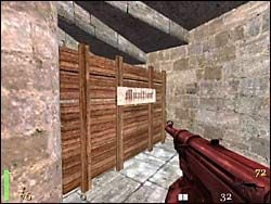 Następnie udajemy się na górę, aż dotrzemy do drzwi oświetlonych na czerwono - Mission 1: Part 1 | Solucja Return to Castle Wolfenstein - Return to Castle Wolfenstein - poradnik do gry