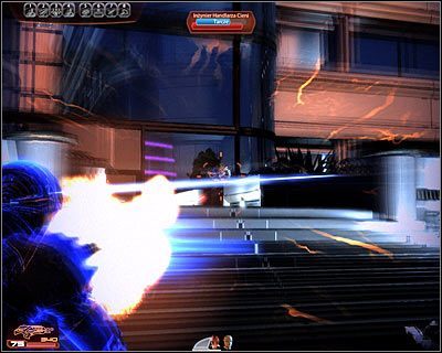 Wrogów najlepiej jest atakować z okolic centralnych schodów - (9) Pokonanie najemników - Kryjówka Handlarza Cieni - Mass Effect 2: Lair of the Shadow Broker - poradnik do gry