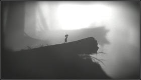 Nasze pierwsze kroki kierujemy w lewo w celu zebrania niewielkiego świecącego obiektu [1] - Rozdział 0 | Opis przejścia Limbo - Limbo - poradnik do gry