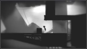 Stojąc koło przycisku, przepychamy skrzynię pod prawą ścianę, puszczamy ją i biegniemy w lewo korzystając po drodze z utworzonego skrótu - Rozdział 32 | Opis przejścia Limbo - Limbo - poradnik do gry