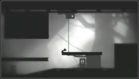 Dojdziemy do przycisku unoszącego dwa wielkie bloki i budki ze znakiem magnesu kontrolującą magnetyczny sufit [1] - Rozdział 34 | Opis przejścia Limbo - Limbo - poradnik do gry