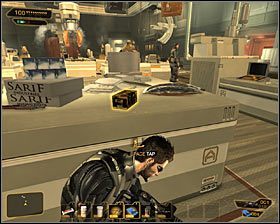 Ustaw się przy najbliższej zasłonie i ponownie poświęć chwilę na obserwację zachowań trzech terrorystów - (8) Wariant pokojowy - Zabezpieczenie drugiego laboratorium montażu - Deus Ex: Bunt Ludzkości - Directors Cut - poradnik do gry