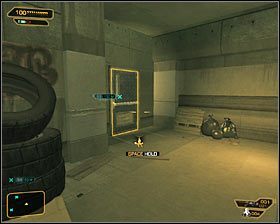 Nie radzę już teraz niszczyć skrzyń, bo zaalarmowałoby to przeciwników - (1) Wariant pokojowy - Dotarcie w okolice anteny | Deus Ex Bunt Ludzkości - Deus Ex: Bunt Ludzkości - Directors Cut - poradnik do gry